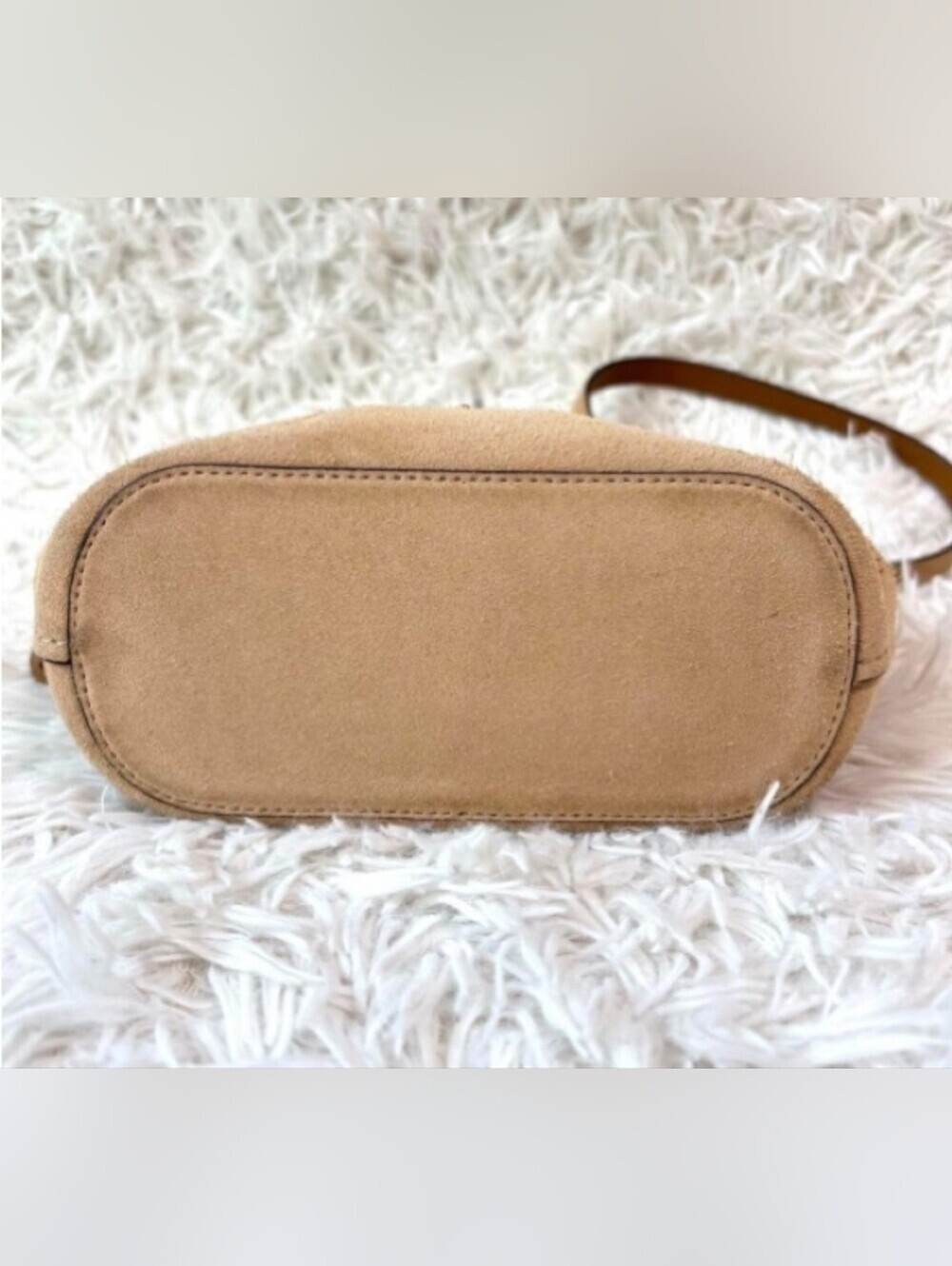 Coach Tea Rose Laser Cut Drawstring Bucket Crossbody M1792-25193 Tan All Suede - Picture 2 of 8